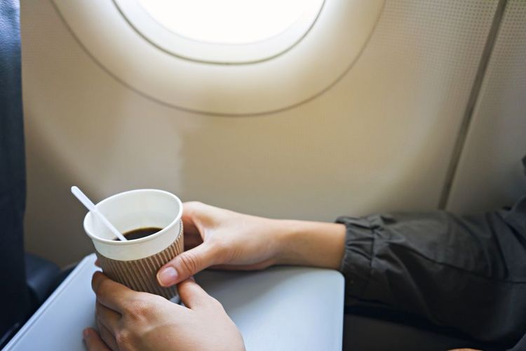 Un café servi lors d'un vol