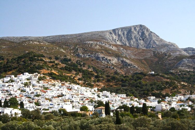 Randonnées sur la montagne Zas et les panoramas majestueux de Naxos