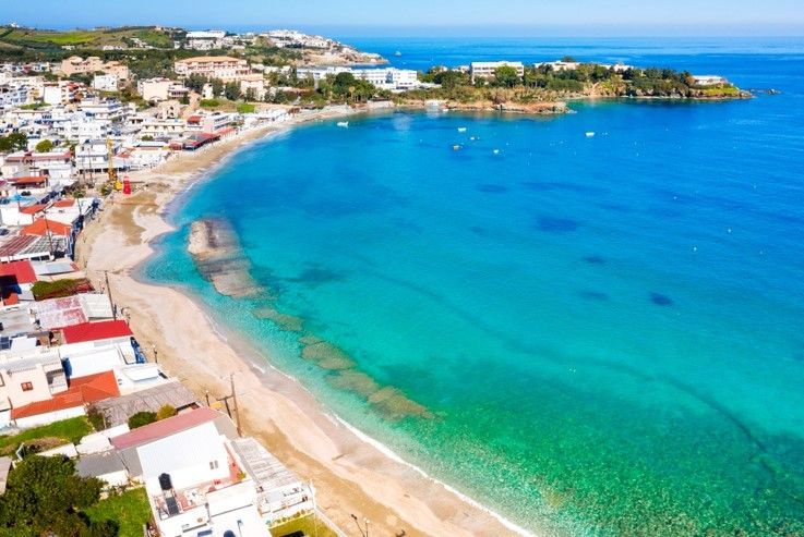 La plage d'Agia Pelagia