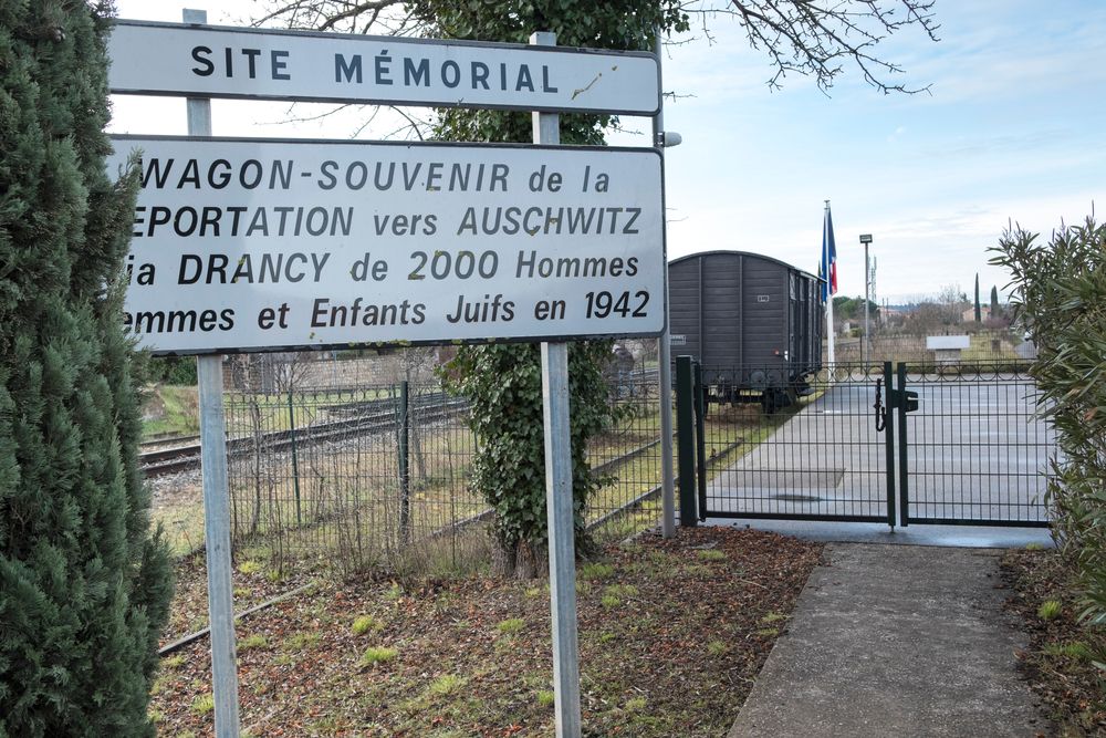 Book your ticket for the Les Milles camp