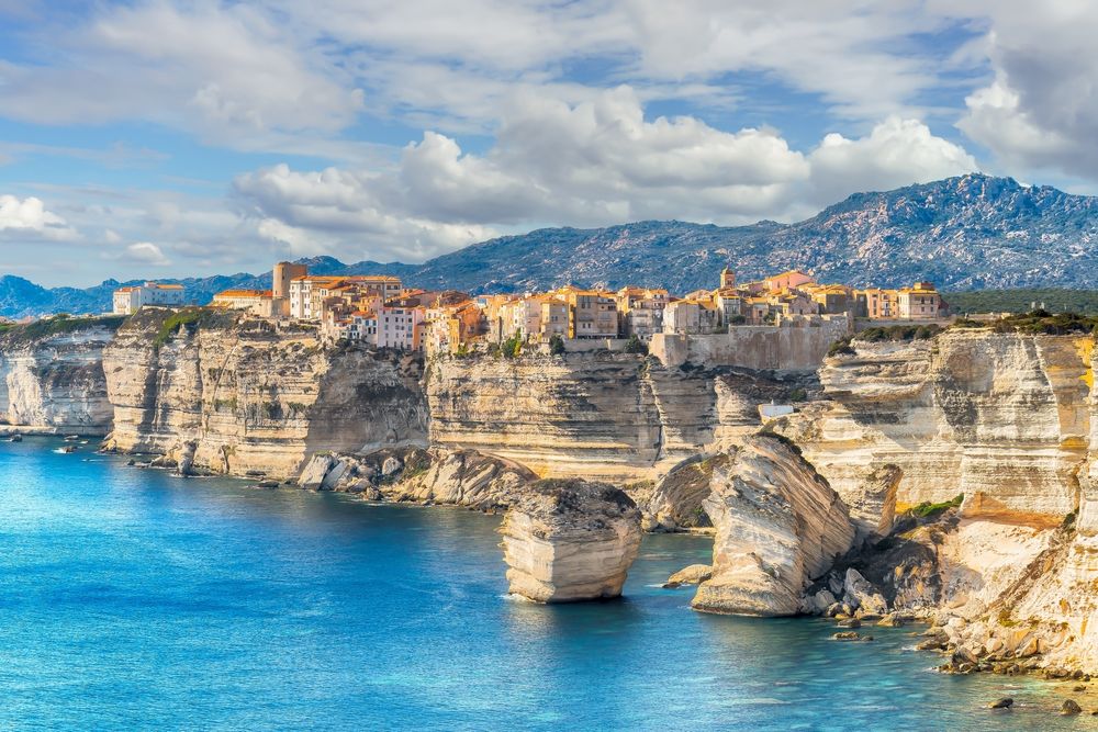 Regorge En Corse, cette ville perchée sur des falaises regorge de pépites à ...