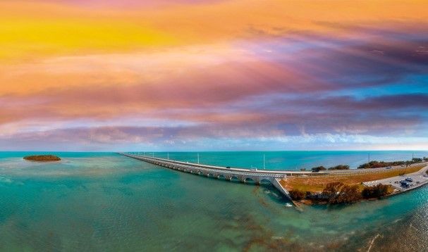 Le long pont d'Overseas Highway