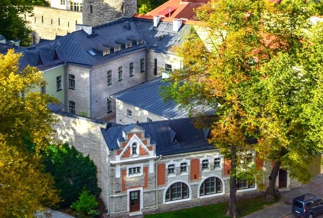 Les vieux batiments médiévaux de Tallinn, dans la Vieille Ville