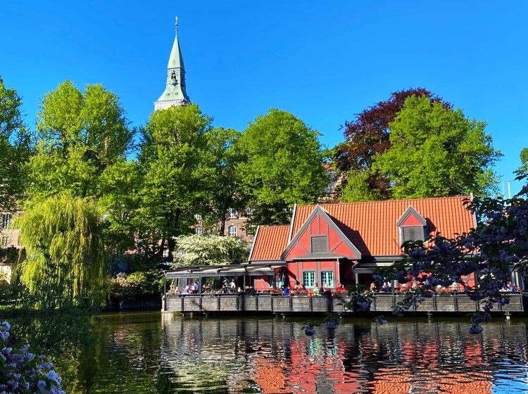 Restaurant sur le lac