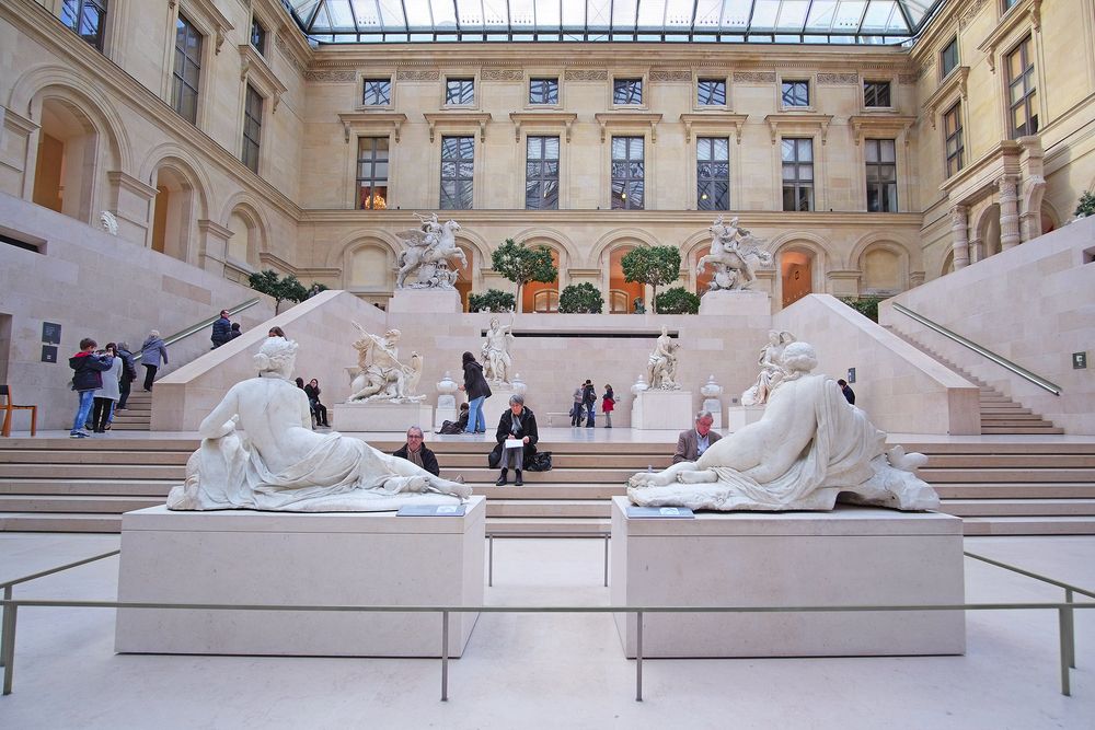 Book your ticket for the Louvre!