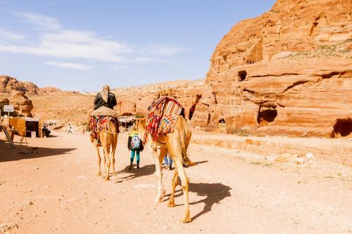 Cascades, sources d'eau chaude, vallée vertigineuse... voici 6 lieux spectaculaires à visiter en Jordanie