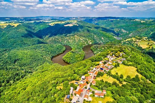 De l'Amazonie à l'Auvergne il n'y a qu'un pas : des aventures exotiques à portée de main