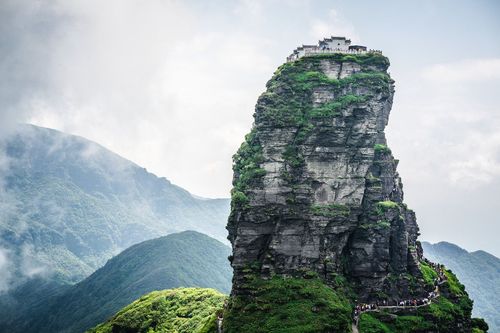 Et non, vous n'êtes pas sur la planète d'Avatar mais au Mont Fanjing en Chine !