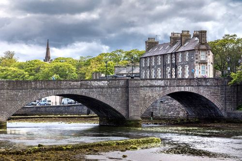 Ce lieu détient le record de la plus petite rue au monde ! Où la trouver ? (Ce n'est pas si loin de la France)