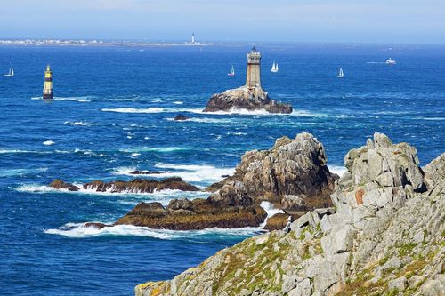 Est-ce le bout du monde ? Et non, c'est la pointe du Raz en Bretagne !