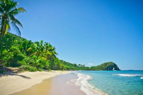 Aussi remarquables que la Martinique et la Guadeloupe, découvrez ces îles méconnues dans les Caraïbes cet hiver !