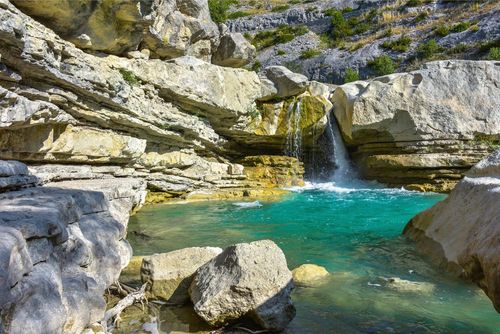 Vous partez en vacances dans les Alpes cet été ? Ne passez pas à côté des sources du Buëch !