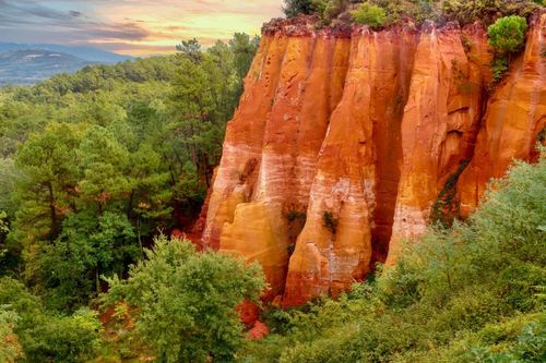 A seulement 1h de Marseille, le Luberon regorge de merveilles (il y a peu de touristes à cette saison !)