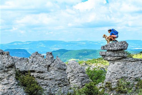 Connaissez-vous cette merveille géologique surprenante à 1h de Montpellier ? (Elle offre un voyage au temps des Templiers !)