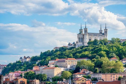 Ne passez plus pour un touriste ! Voici 10 expressions lyonnaises à connaître d'aller dans la "Ville des Lumières"