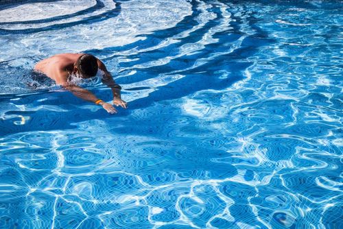 Il peut faire plus de 40 °C en été : 3 spots où se baigner et se rafraîchir à Séville ?