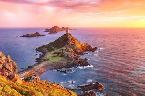 Musique, vacances et soleil... voici 4 festivals à découvrir pendant vos vacances en Corse cet été ! 