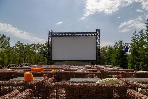 Paris : en septembre, ce lieu mythique accueille des séances de cinéma en plein air et il reste quelques places !