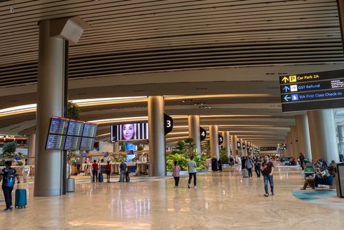 Quels sont les meilleurs et les pires aéroports d’Europe ? Voici le classement 2024 établi sur la base des avis Google des passagers