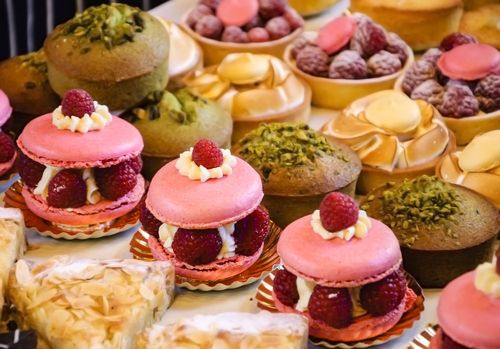 En 2025, si vous ne goûtez pas ces pâtisseries, vous passerez à côté de votre voyage dans l'une de ces régions françaises ! Voici les secrets à connaître sur ces desserts appréciés des locaux