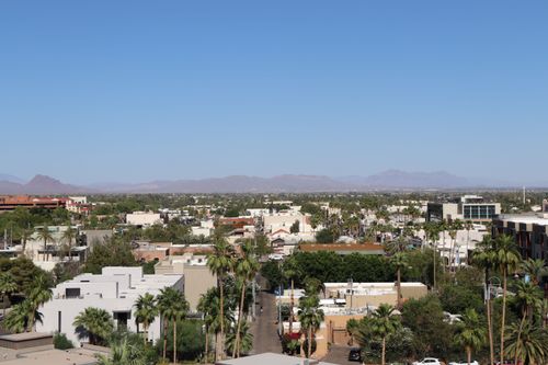Entre désert, montagnes, pause bien-être et air de Far West, découvrez Scottsdale, une ville pleine de charme en Arizona !