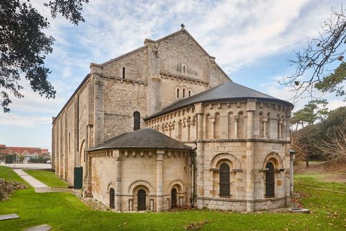 Près de Bordeaux, cette abbaye a bien failli disparaître ensevelie sous le sable il y a tout juste un siècle 