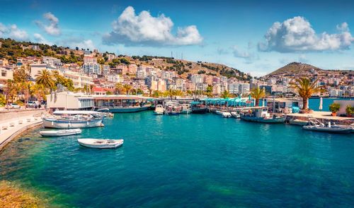 Cet été, oubliez la Côte d’Azur et optez pour cette ville des Balkans qui regorge de joyaux méconnus (à seulement 2h de la France) !
