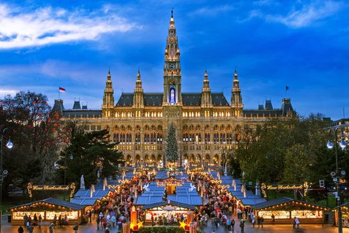 A moins de 2h de la France, cette ville est l'endroit idéal où passer les fêtes de fin d'année !