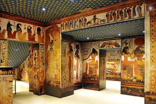 Avis aux fans d'Egypte antique, ce musée a reproduit deux tombeaux pharaoniques à l'identique ! (Une visite impressionnante à 2 h de Paris !)