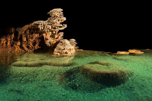 "Voyage au centre de la Terre" : le Gouffre de Padirac rouvre au public ce 27 mars (avec un nouveau spectacle immersif !)