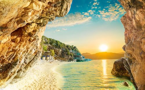 Îles, baies, côtes rocheuses.... Où se trouvent les plus belles plages de Grèce ?