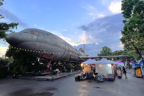 “C’est un truc de fou” : 3 bars et restaurants insolites à découvrir en Thaïlande (testés et approuvés !)