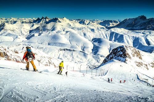 Cet hiver, découvrez ces stations familiales et pas chères pour partir à la montagne sans trop dépenser !