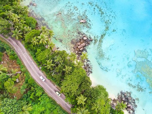 Envie d'en prendre plein les yeux ? Voici 5 destinations à observer depuis le ciel pour des panoramas incroyables
