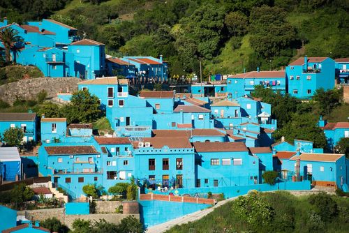 Andalousie : Juzcar, la ville bleue où Gargamel n’a qu’à bien se tenir !