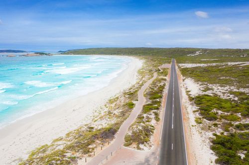 Sillonnez les routes de l'un de ces incroyables itinéraires de road trip à travers le monde !