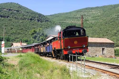Ce train à vapeur historique reprend du service ! Vous pourrez bientôt l'emprunter pour découvrir les plus beaux paysages des Cévennes