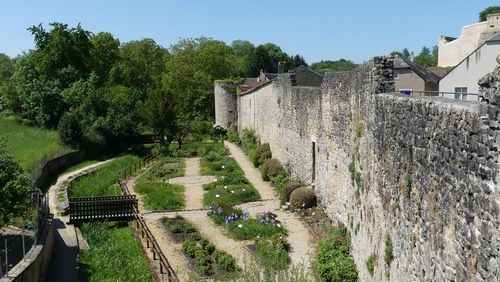 Cette petite ville située dans l'est de la France va changer d'époque ce week-end ! Découvrez Rodemack et sa fête médiévale 
