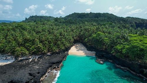 Cet archipel encore sauvage et méconnu des touristes est un paradis terrestre