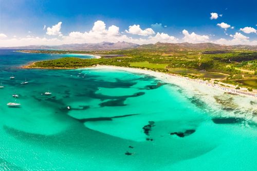 4 plages dignes des Caraïbes à visiter sur cette île située à seulement 2h de Paris (à vol d'oiseau)
