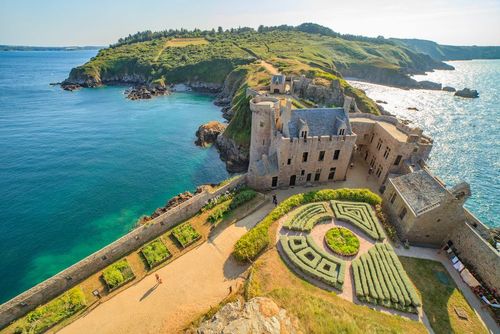 À la conquête des châteaux bretons : dragons, princesses et mystères au rendez-vous !