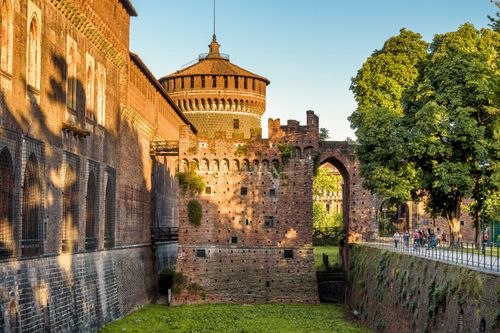 Das Sforza-Schloss, zwischen Festung und Kulturraum