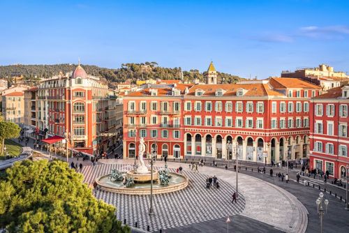 Why do you absolutely have to go to Nice's Place Masséna?