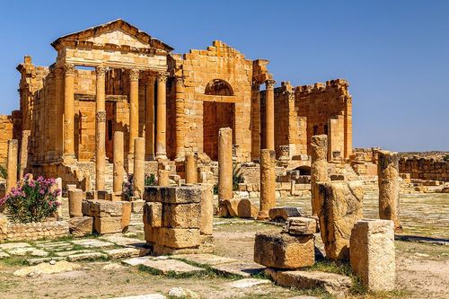 Tunisie : peu connu des touristes et absent des guides touristiques, ce site romain est l'un des mieux préservés du pays !