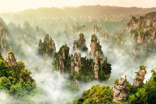Reconnaissez-vous ces lieux qui ont été le décor des fictions les plus populaires ? 