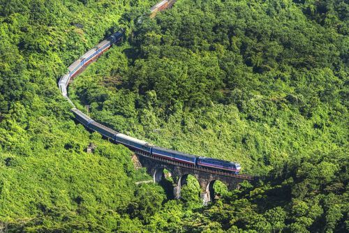Ce trajet en train a été élu "le plus incroyable au monde" par Lonely Planet (et on l’a testé pour vous) !