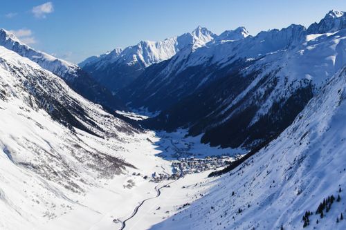 Méconnu des Français, ce village typique d'Autriche est le lieu idéal pour des vacances à la montagne loin de la foule (mais près des pistes)