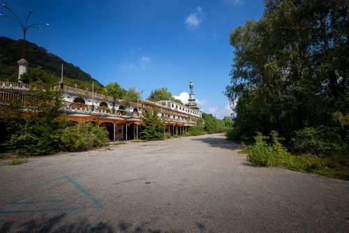 Abandonnées, ces villes existent toujours (à visiter pour se sentir seul au monde dans une ville fantôme)