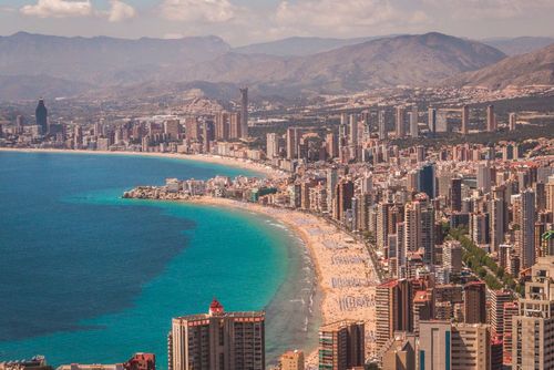 Cap sur la Costa Blanca : 4 jours à Benidorm en hôtel 4* avec demi-pension à partir de 120€ par personne !