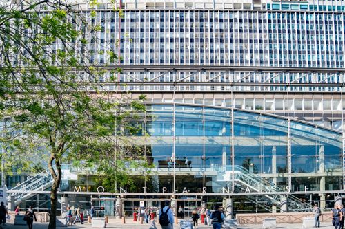 There's a secret passage hidden in Montparnasse station! Have you ever used it?